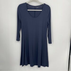 GARNET HILL Seamed Knit Trapeze Dress in navy Blue Soft Size M 3/4 sleeve